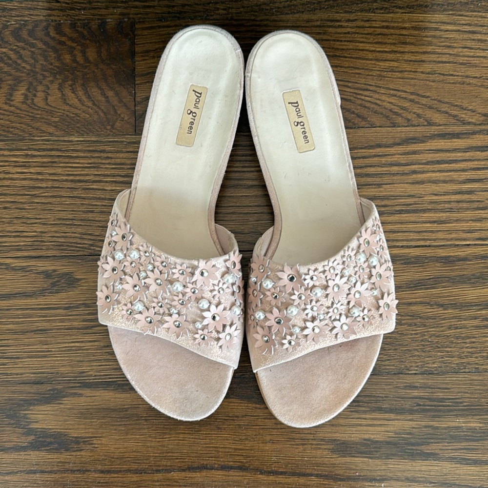 Paul Green daisy slide sandal in diamond blush color.